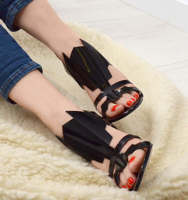 CALIGARI - czarne sandałki na szpilce 10,5 cm.