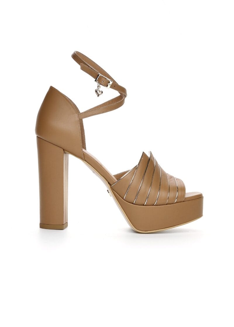 Sandały SUGAR BISCUIT - obrazek 1