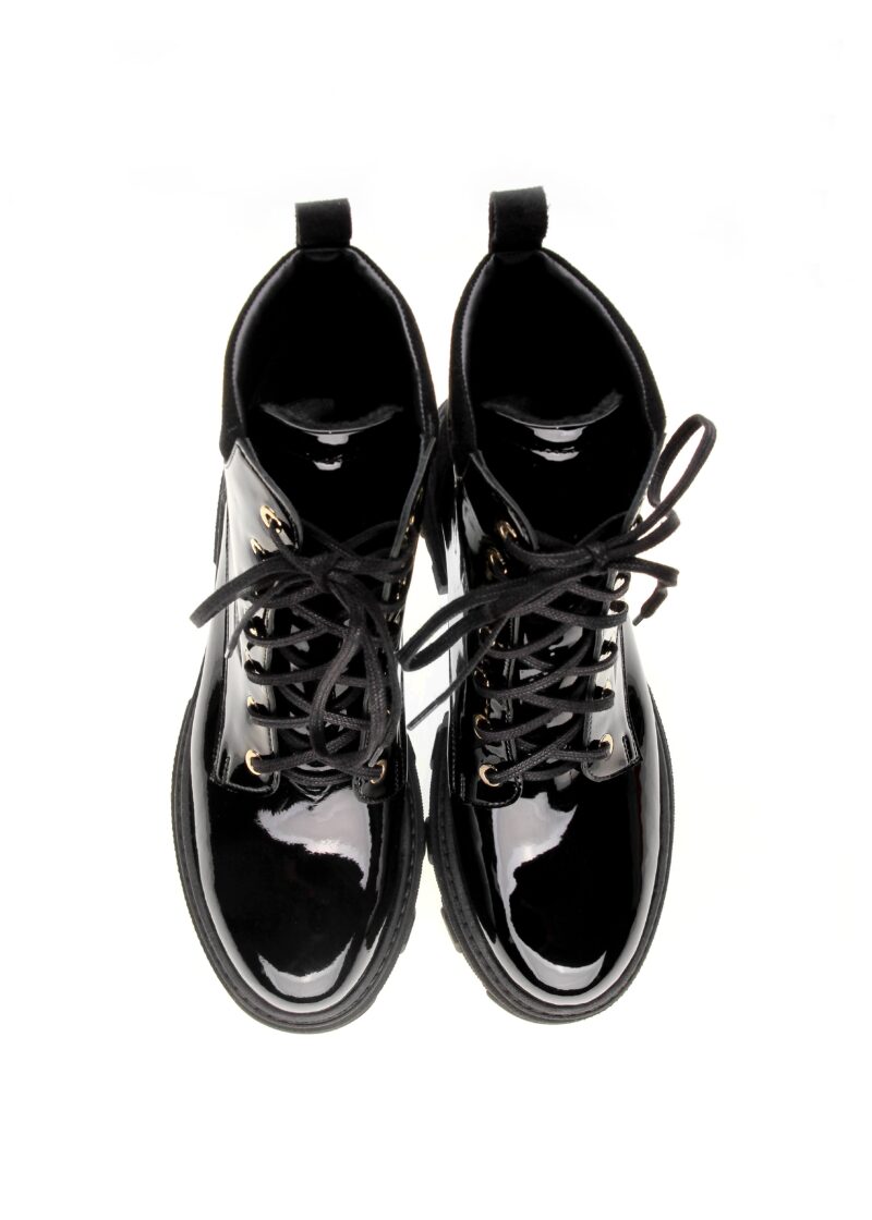 czarne sznurowane botki LINSEY widok z góry z ozdobnymi detalami