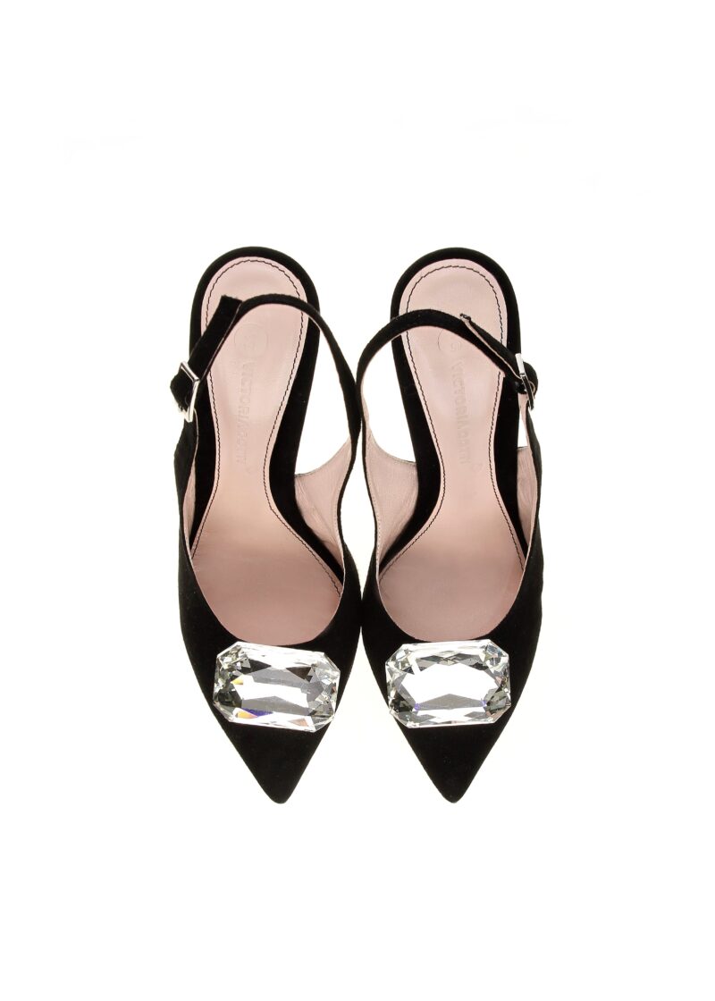 5d Czółenka ELEN – eleganckie czarne zamszowe czółenka z odkrytą piętą, widok z góry.