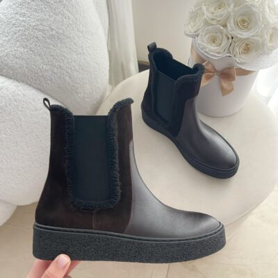 Brązowe botki zamszowe AMBER w czekoladowym kolorze na lekkiej podeszwie