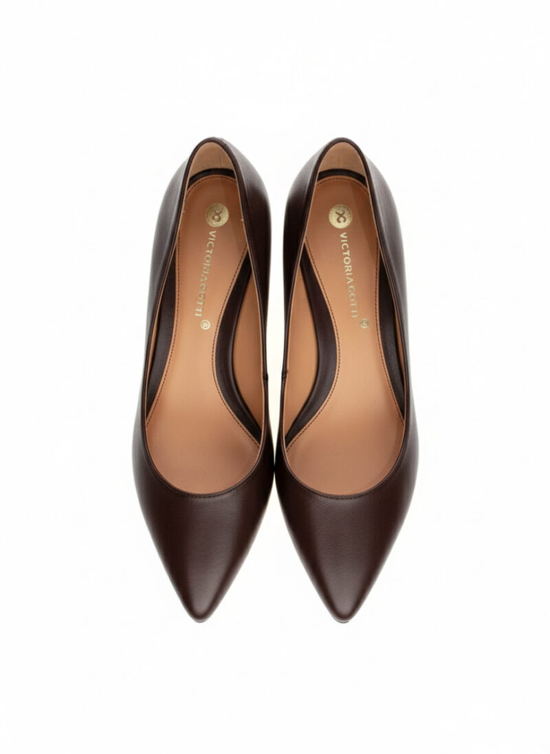 Brązowe skórzane czółenka LEA BROWN widok z góry naturalna skóra