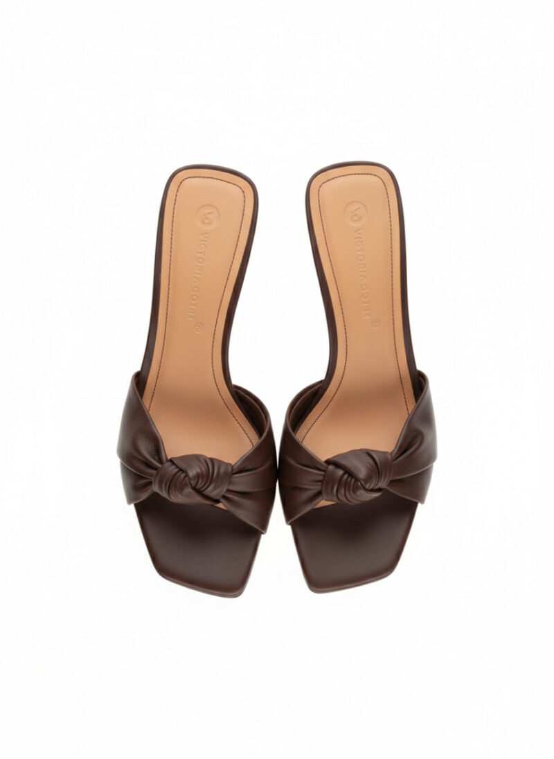 Brązowe skórzane klapki damskie NICOLE BROWN naturalna skóra licowa