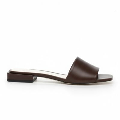 CLARIE BROWN - brązowe skórzane klapki damskie profil