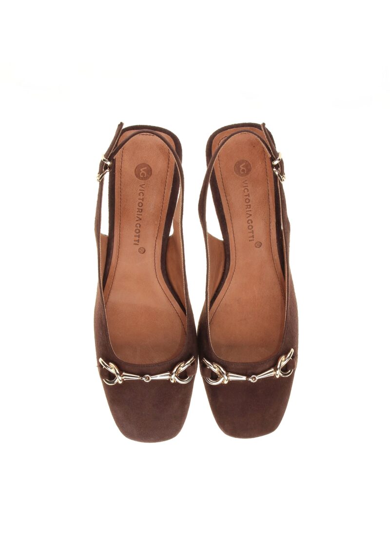 Brązowe zamszowe czółenka ADA widok z góry naturalna skóra zamszowa