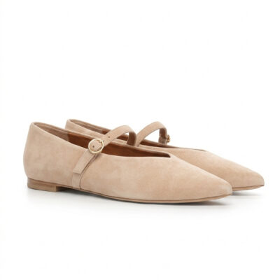 Bezowe zamszowe baleriny para obok siebie - ręczna produkcja w Polsce
