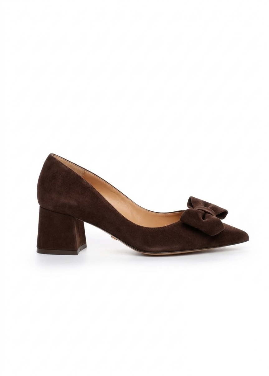 Czekoladowe zamszowe czółenka TESS BROWN bok Czekoladowe zamszowe czółenka TESS BROWN bok