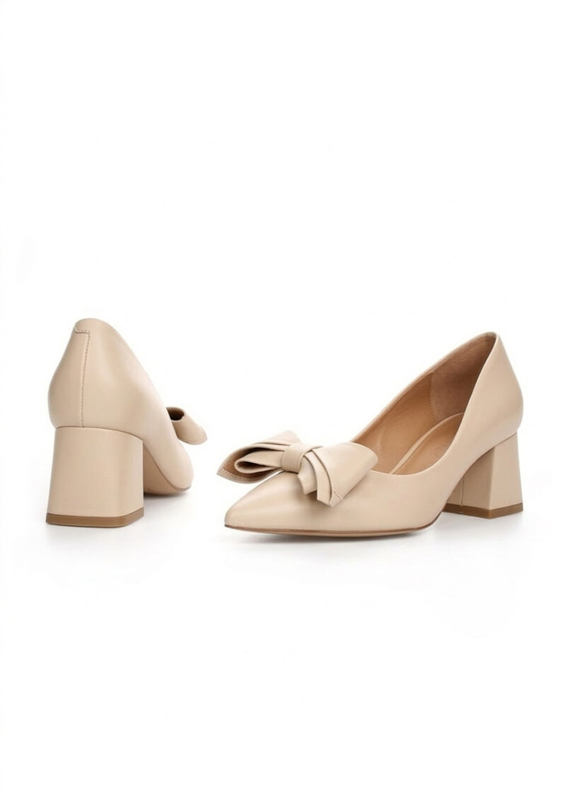 Beżowe skórzane czółenka TESS - przód i tył