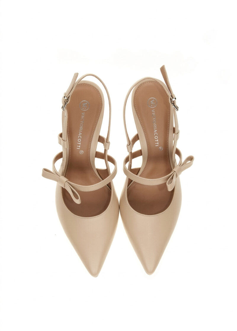 beżowe skórzane czółenka widok z góry BELLA BEIGE