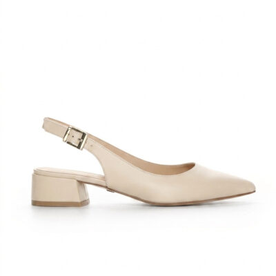 Beżowe skórzane czółenka - widok z boku